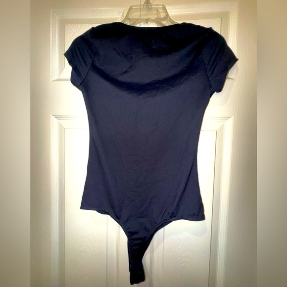 Lulus square neck V notch black Raglan Bodysuit. Snap crotch. Size Small. VGUC - Picture 2 of 11